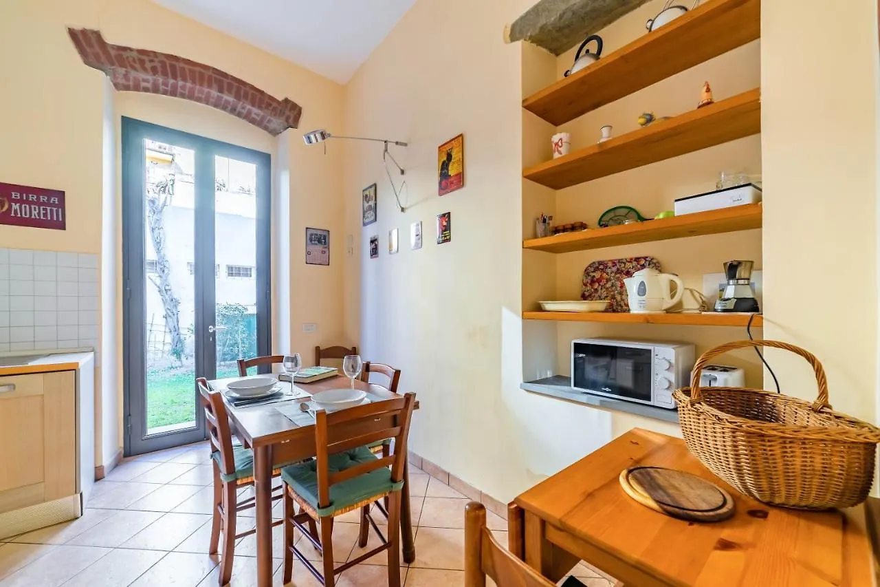 Florence Quiet Apartment With Private Garden