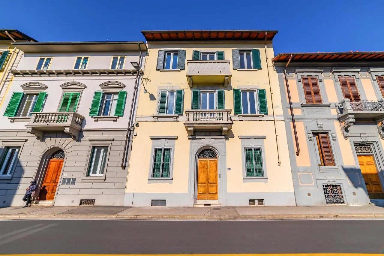 Florence Quiet Apartment With Private Garden